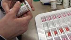 si-pills-pharmacy-220-cp-02