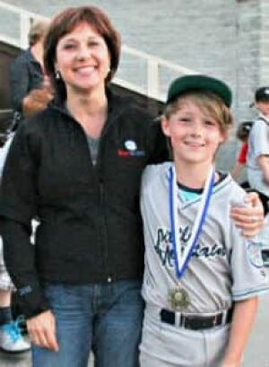 mi-bc-130507-christy-clark-hamish