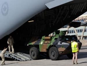 mi-mali-c-17-unloading-0385