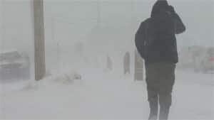 mi-iqaluit-blizzard-march-11-2013