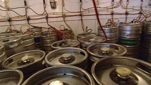 si-guinness-kegs-regina-pub-300