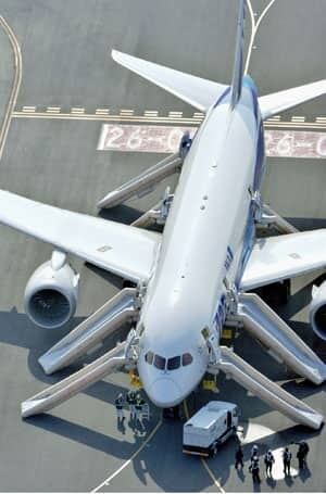 si-dreamliner-300