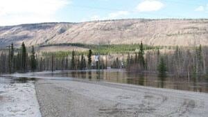 mi-pelly-river-flood-1