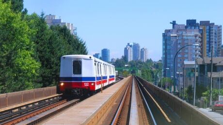 hi-bc-130425-skytrain