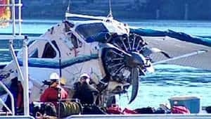 hi-bc-120501-saturna-plane-crash-4col