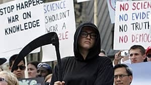 scientists-300-02933930