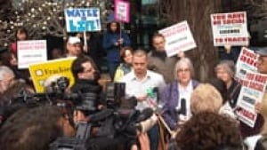 nb-fracking-demo-moncton-scrum