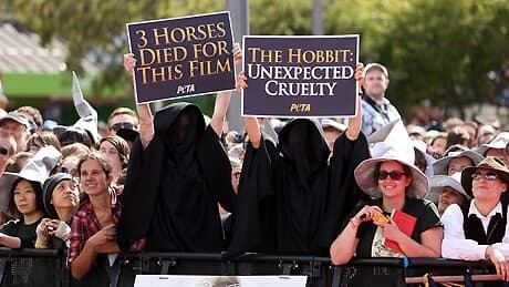 li-hobbit-protesters-getty-157047672