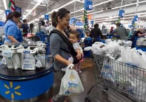 si-black-friday-walmart-300-ap-193748