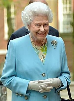 ii-queenrededication-220-cp
