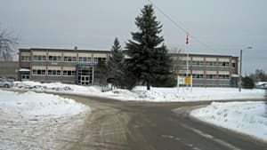 mi-cd-howe-school-300