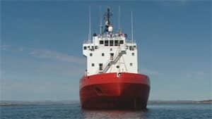 mi-coast-guard-ship-arctic