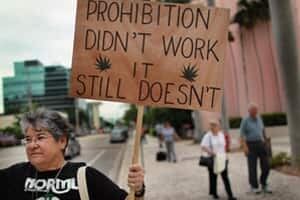drug-placard-300
