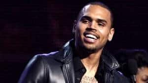 hi-chris-brown-grammy-2012-4col
