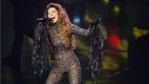 hi-shania-cp-03669405-3col
