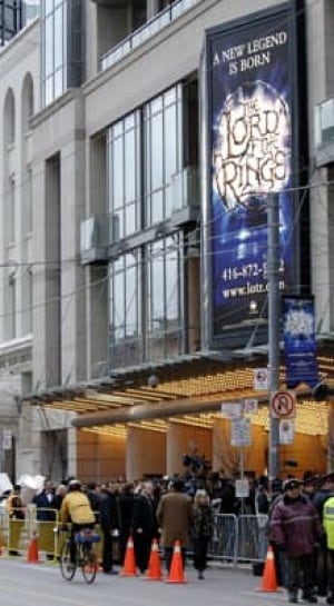 si-220-theatre-cp1180451
