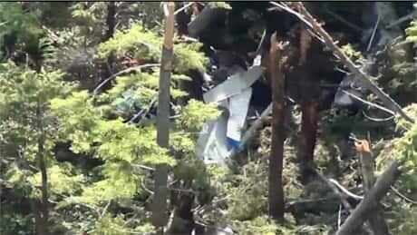 fi-bc-130819-float-plane-crash-wreckage-2