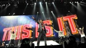 hi-jackson-this-is-it-04423