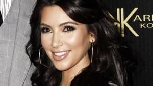 hi-kim-kardashian-01538190-4col