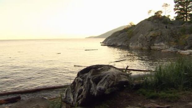 hi-bc-130622-whytecliff-park-west-vancouver-1-6col