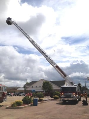 pe-mi-aerial-fire-truck