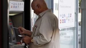 hi-atm-cash-852-rtr37iv7