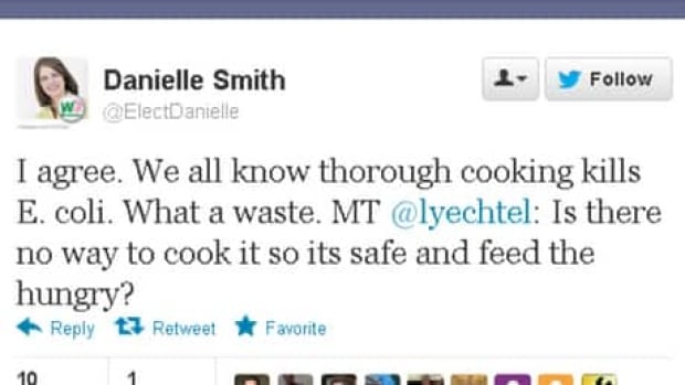hi-danielle-smith-tweet-6col
