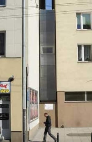 slim-house-220