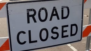 hi-852-road-closed-sign-cp