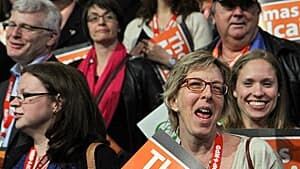 mi-mulcair-win-supporters-1