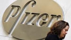 si-pfizer-sign-220-cp-rtr3d