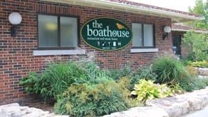 li-boathouse-300