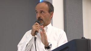 Actuary Robert Blais addresses pension coalition meeting