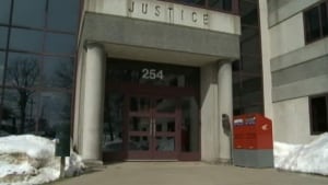hi-nb-bathurst-court-852