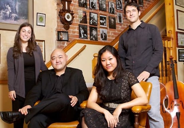 li-instrument-bank-cellists-cc