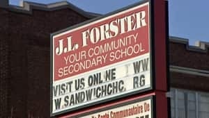 wdr-300-forster-sign