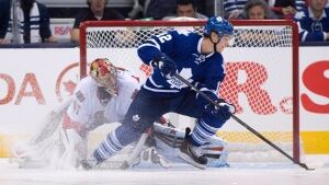 HKN Leafs Senators 20131005, Mason Raymond