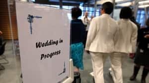 si-gay-same-sex-marriage-300-ap-03705767