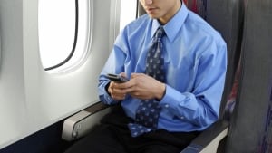 hi-phone-plane-852