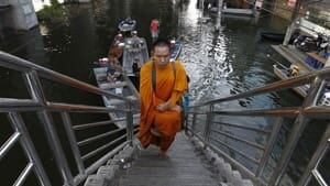 300-bangkok-monk-rtr2tqi1
