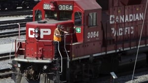 hi-cp02654134-train