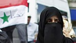 220-syria-woman-rtr2pkq5