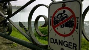 si-niagara-falls-death-300