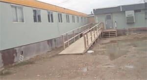 si-trailer-outside