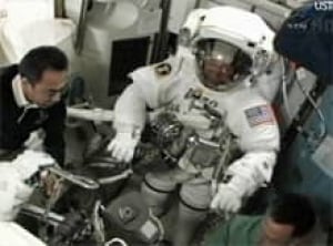 sm-220-spacewalk-prep