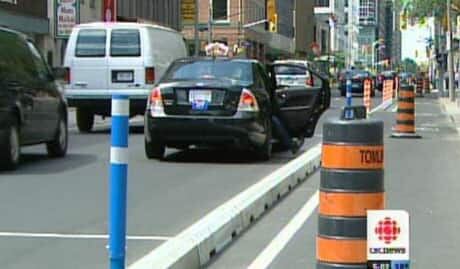 ottawa-bike-laurier-460