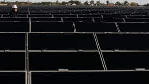 solar9527741at300