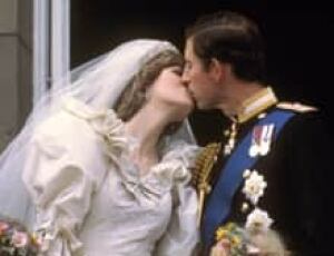 si-royal-kiss-1981-220