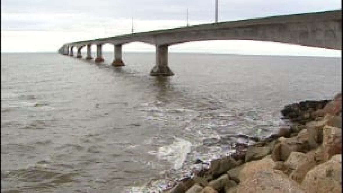 Confederation Bridge tolls to rise Jan. 1 Prince Edward Island CBC News