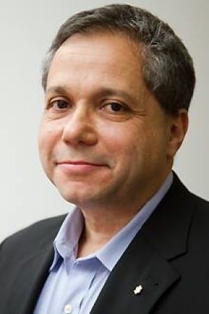 mi-peter-singer-3076-220